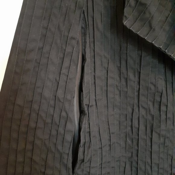 Vintage Tuxster Double Breasted Pintuck Cape with Neck Tie Black - Picture 6 of 11